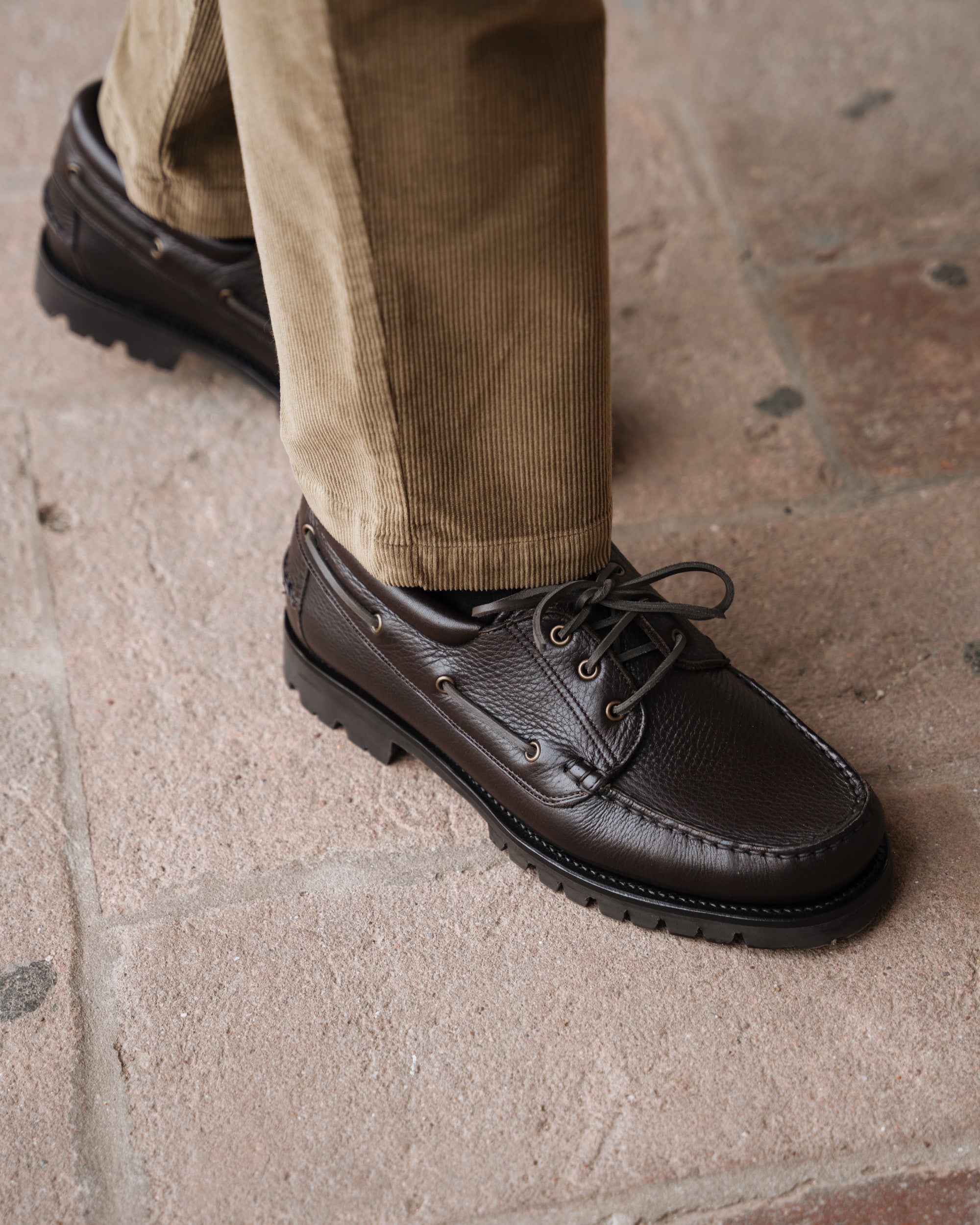 Velasca | Brown genuine leather boat shoes with a Vibram sole