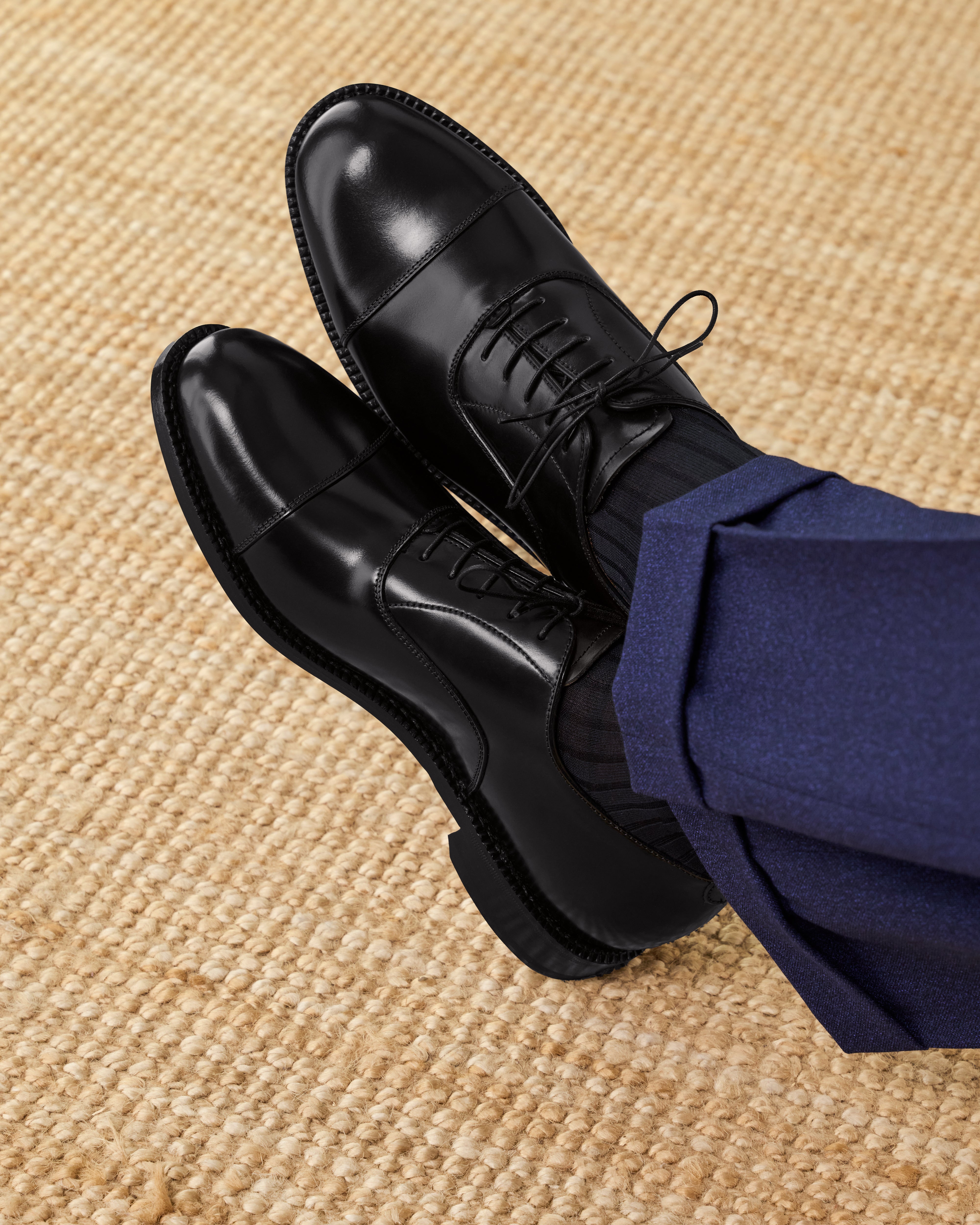 Velasca Men's black Oxfords in cordovan leather - Main Image