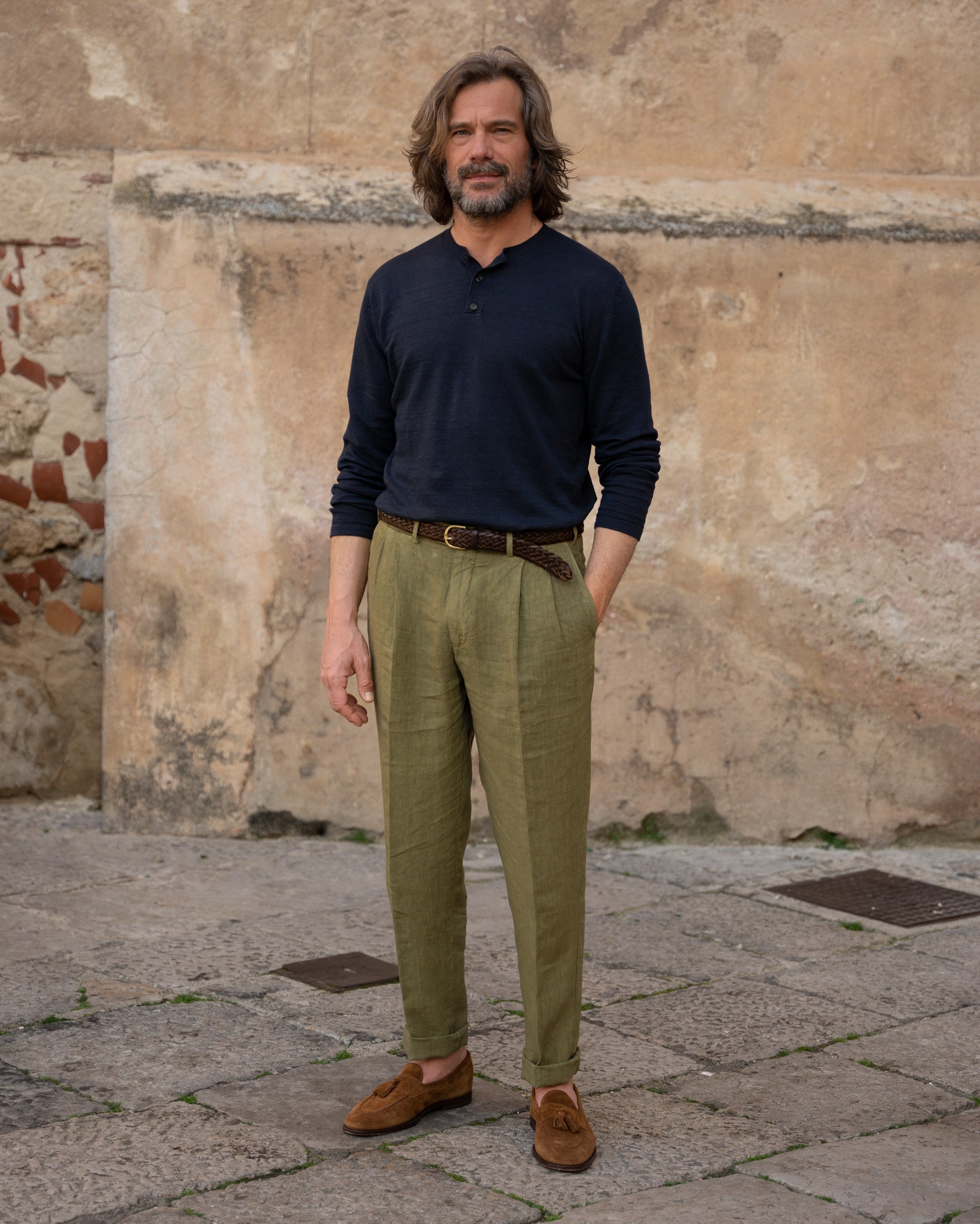 Green linen trousers with pleats, Made in Italy