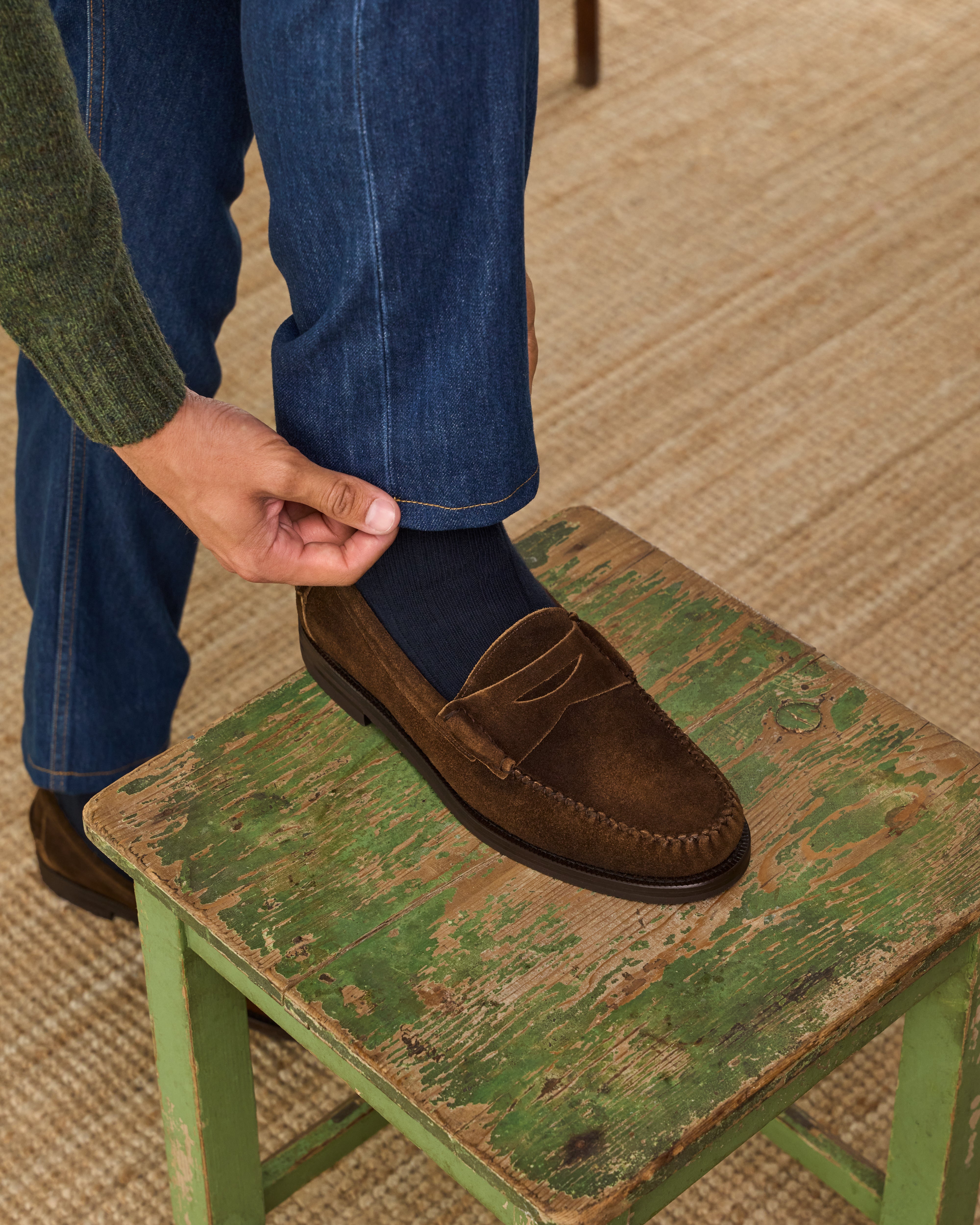 Men's handcratfted brown suede loafers Made in Italy | Velasca