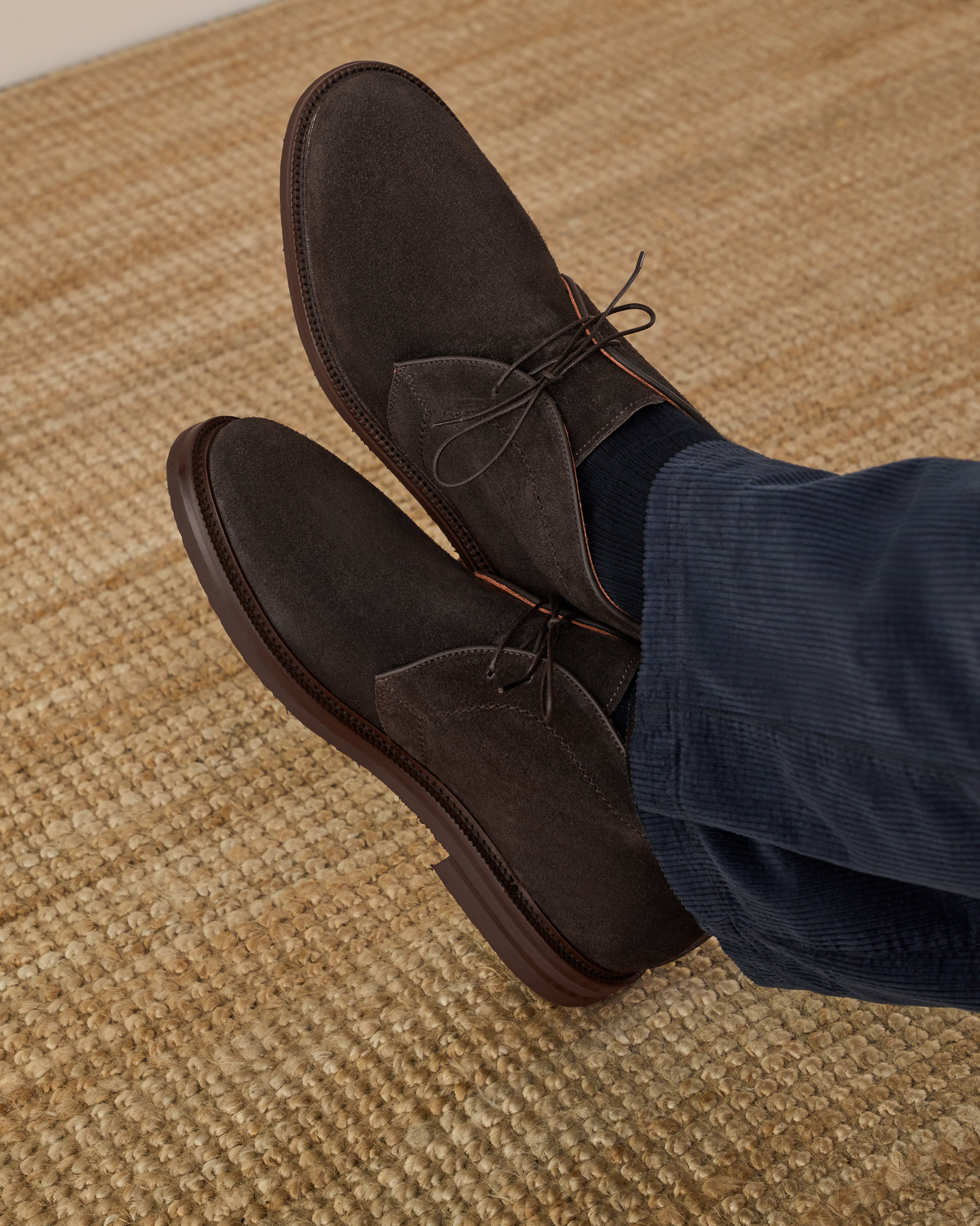 Men's dark brown suede desert boot | Velasca