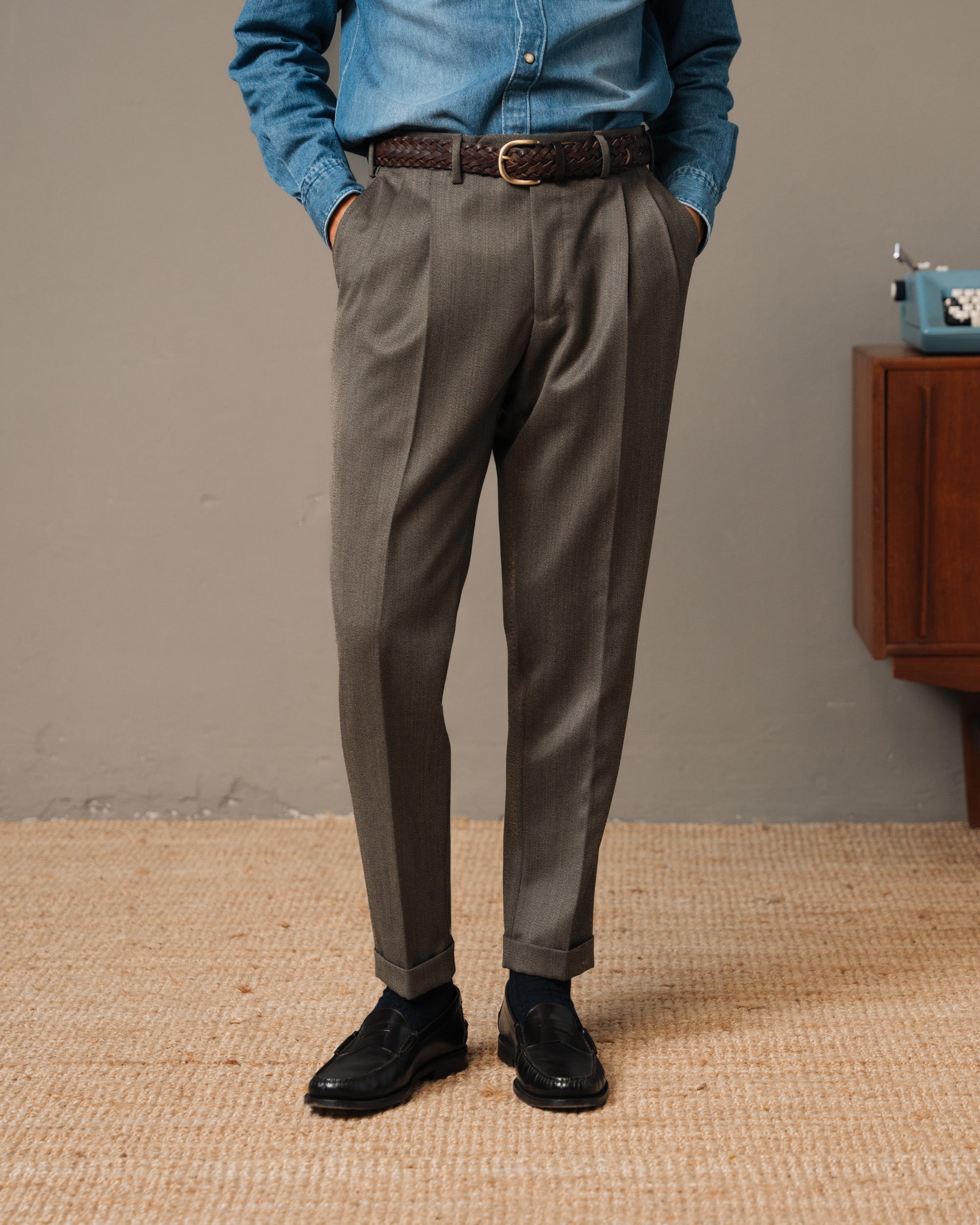 Classic grey double pleat wool trousers | Velasca