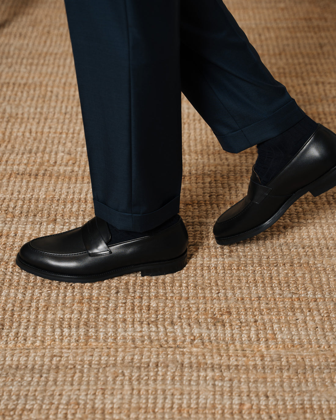 Black tapered real leather penny loafers | Velasca