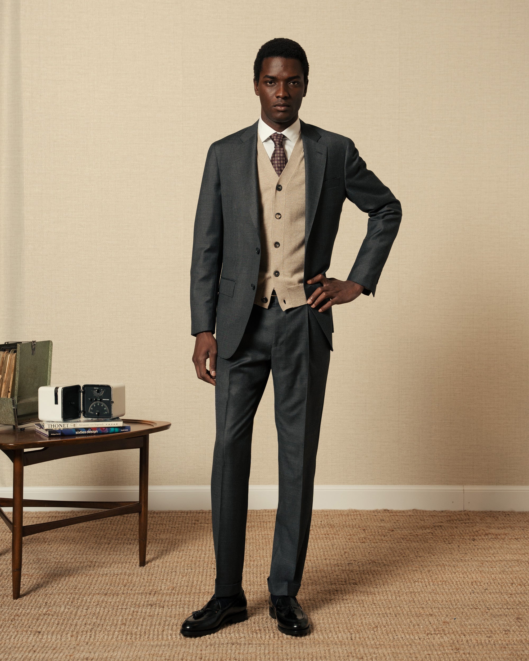 Grey grisaille wool suit, classic, Made in Italy | Velasca